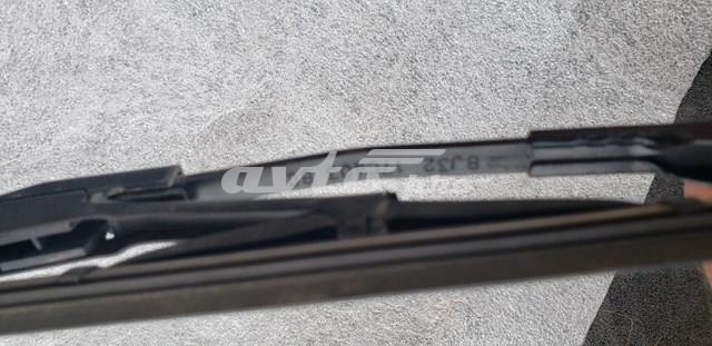 LR043869 Land Rover Рычаг-поводок дворника заднего стекла