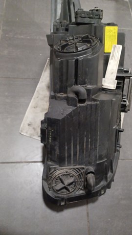 Правая блок фара Hyundai/Kia 921023ZXXX цена, от 192.09 USD