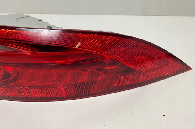 Фара задняя правая внешняя Jaguar T2H22637 цена, от 202.71 USD