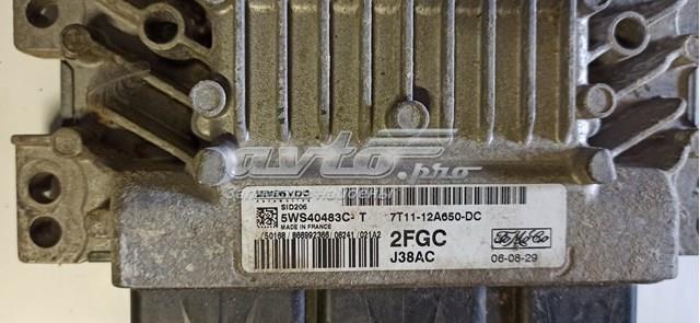  7T1112A650DC Ford