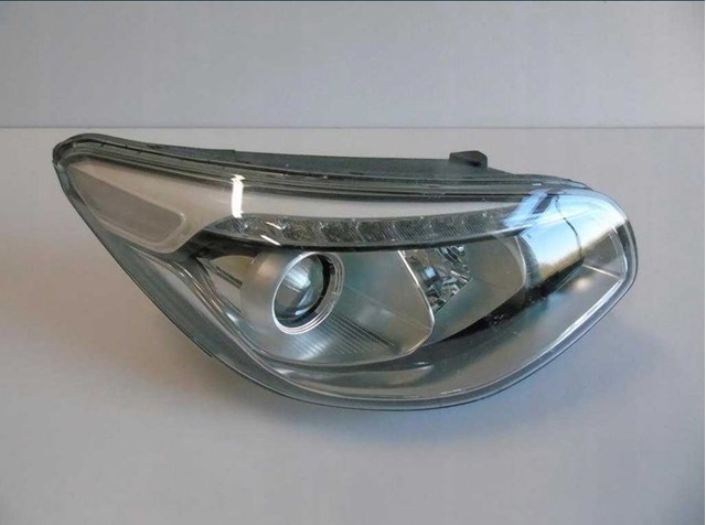 Правая блок фара Hyundai/Kia 92102B2040 цена, от 399.90 USD