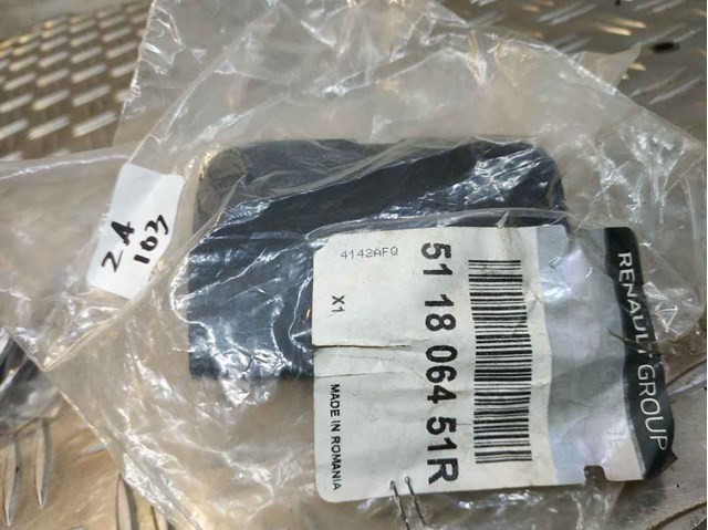 Tampão dianteira do pára-choque do gancho de reboque Renault SANDERO preço, a partir de 3,93 USD