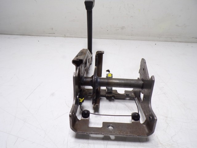 Ручник Ford AV612780AB цена, от 110.18 USD