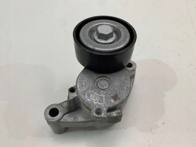 Купить 31359881 Volvo 