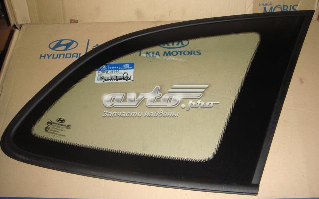 878202B000 Hyundai/Kia стекло кузова (багажного отсека правое)