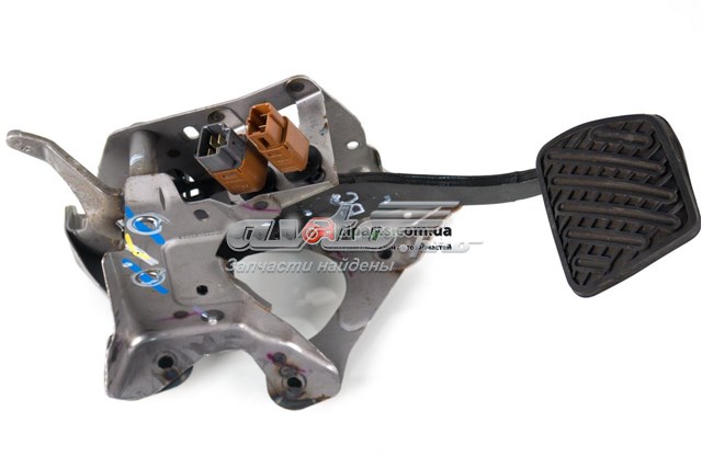 465013NF0C Nissan pedal do freio