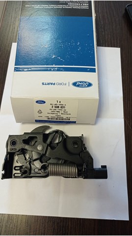 Запор капота (замок и привод замка капота) на Ford Mustang MACH-E CGW, K3R, K3S