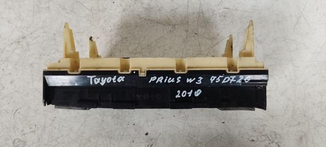  75D726 Toyota