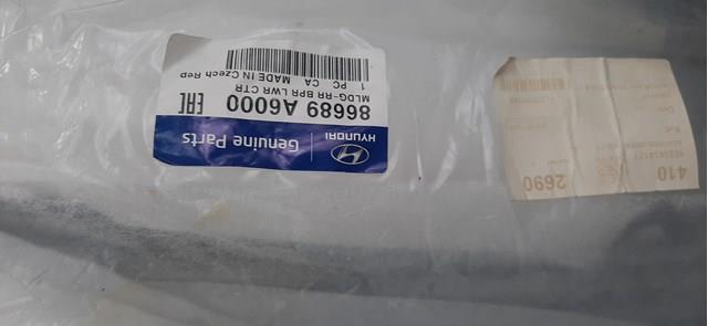 86689A6000 Hyundai/Kia moldura central do pára-choque traseiro