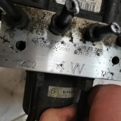 EH46437A0 Mazda Unidade hidráulico de controlo ABS