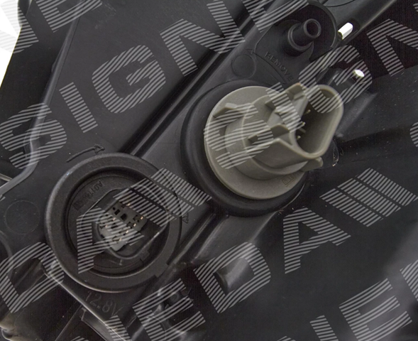 Задний бампер PDG04144BB Signeda