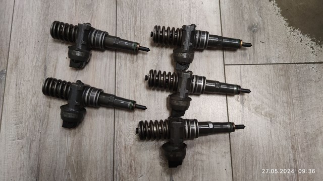 Топливные форсунки 0414720310 Bosch