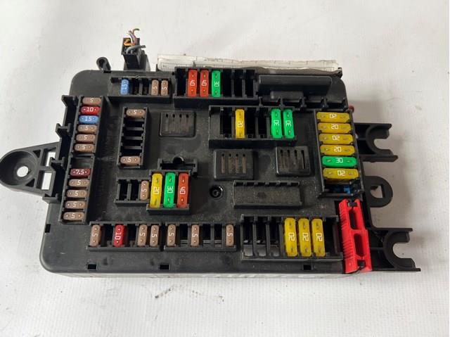 Коробка предохранителей BMW 61149261110 цена, от 14.12 USD