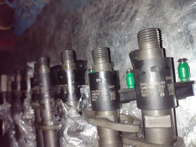 AH4Q9K546BA Land Rover Топливные форсунки
