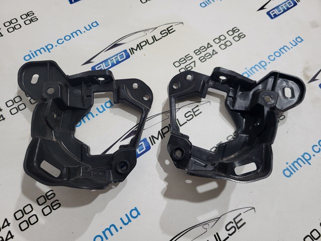 Кронштейн крепления противотуманной фары левой FPS FP4421935 цена, от 3.81 USD