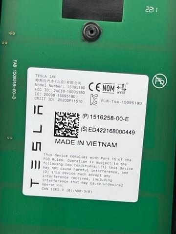 Обшивка стойки кузова внутренняя средняя правая Tesla 150688600G цена, от 63.35 USD