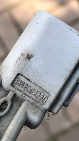 Датчик коленвала 036906433D VAG