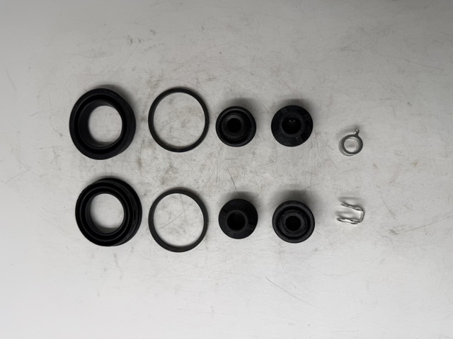 Ремкомплект суппортов Toyota 044790T010 цена, от 23.10 USD