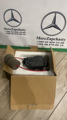 Замок кришки багажника A1647400035 MERCEDES