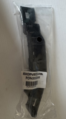 PCR43032AR Signeda Кронштейн крепления бампера переднего правый