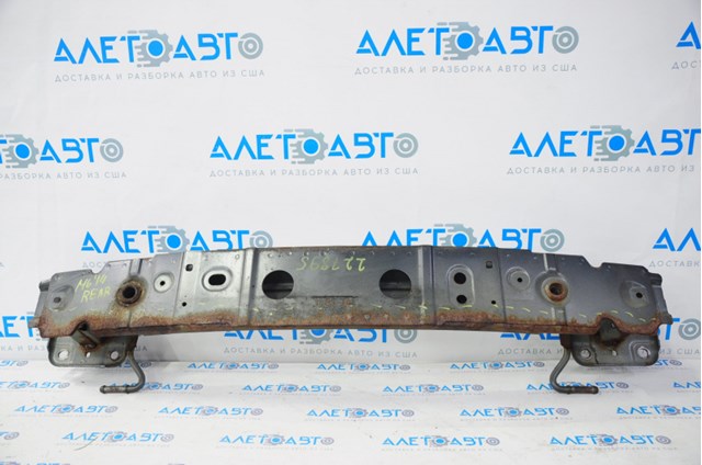 Купить GJR950260A Mazda Шина бампера заднего