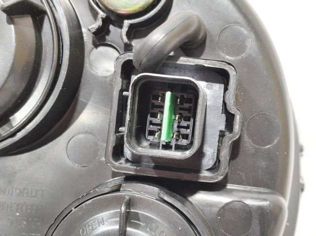 Левая фара 1017001070 Geely