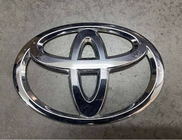  Emblema de tampa de porta-malas (emblema de firma) Toyota Yaris hatchback (P13) (2011 - 2020) 