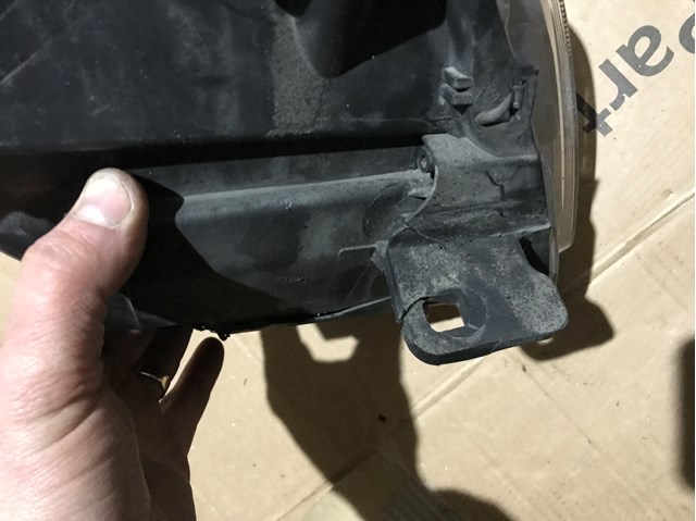 Фара левая Peugeot/Citroen 9817298380 цена, от 195.95 USD
