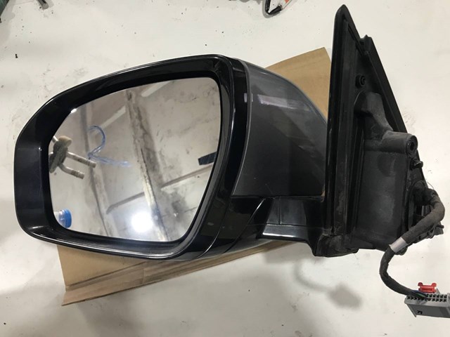  Land Rover LR025184 цена, от 139.36 USD
