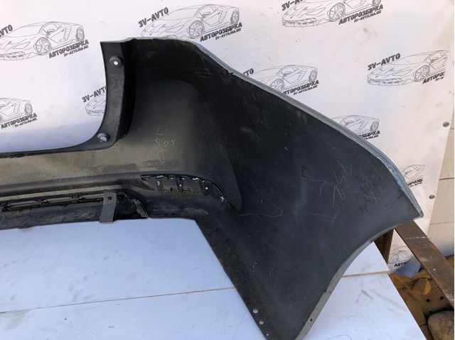Бампер задний Toyota 5215902D10