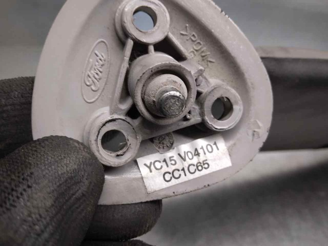 YC15V04101 Ford 