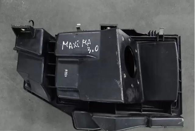Корпус воздушного фильтра на Nissan Maxima QX 