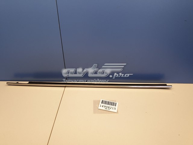 Молдинг опускного стекла двери передней правой на Toyota RAV4 IV 