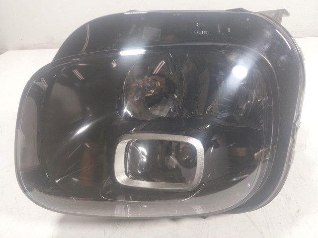 YQ00052980 Peugeot/Citroen Фара