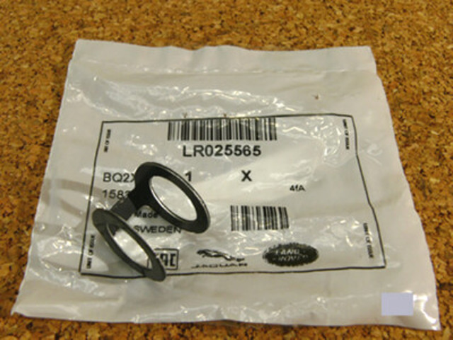 LR025565 Land Rover Прокладка шланга охлаждения турбины, подачи