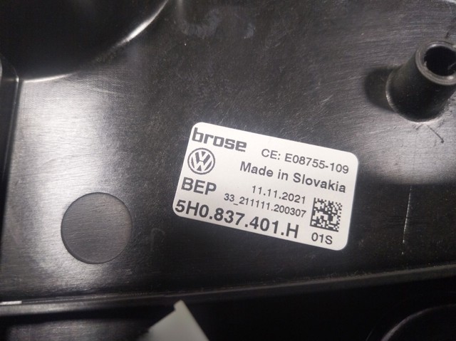 Compre Mecanismo de acionamento de vidro da porta dianteira esquerda Volkswagen Golf 8