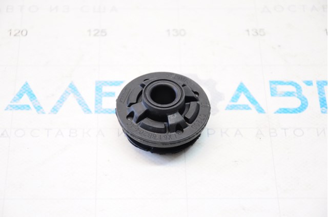 Подушка радиатора нижняя LX6Z8124A Ford