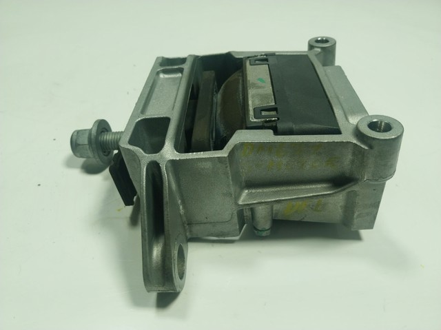 LR128245 Land Rover Подушка передней опоры двигателя