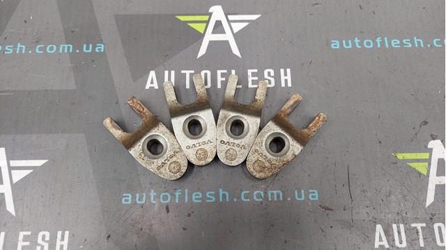 31303614 Volvo Кронштейт крепления форсунки