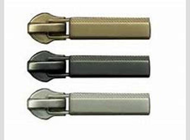 Стекло крышки багажника Pilkington GS7114D22P цена, от 185.81 USD