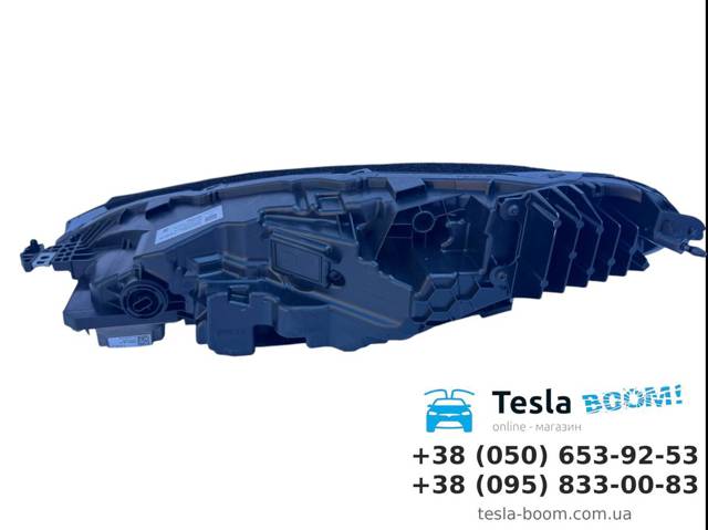 169408700G Tesla Motors Фара передняя правая