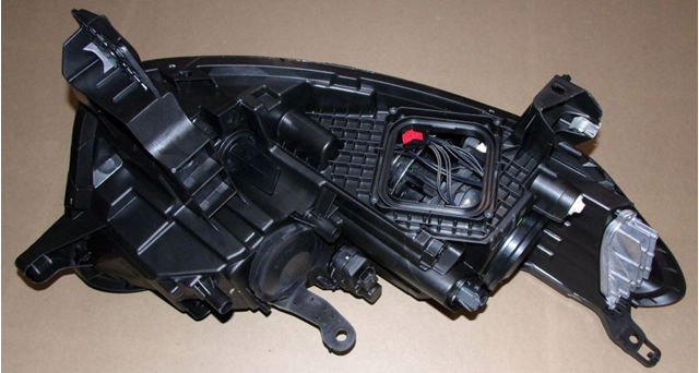Левая фара 260600479R Renault (RVI)