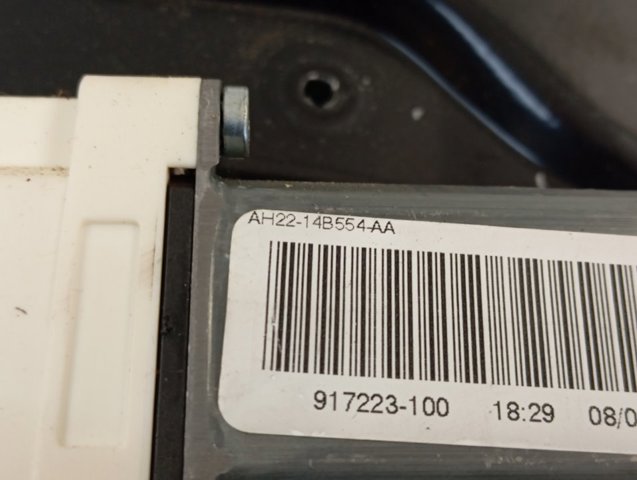 AH2214B554AA Land Rover Мотор стеклоподъемника двери задней, правой