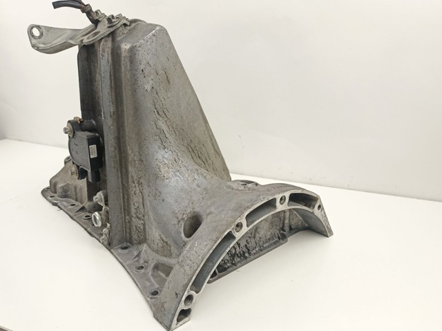 Поддон двигателя 1660141302 Mercedes