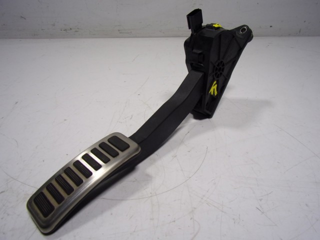 LR072171 Land Rover Педали газа