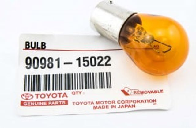 Лампочка 9098115022 Toyota