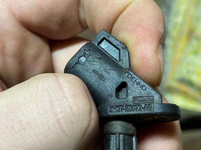 3M5T28372AB Ford 