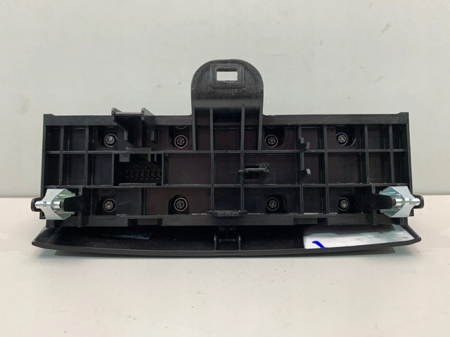 61319857570 BMW 