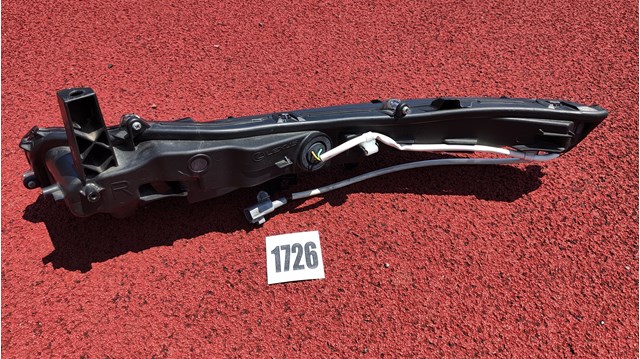Габарит (фонарь) передний нижний правый Toyota 8161053060 цена, от 214.16 USD