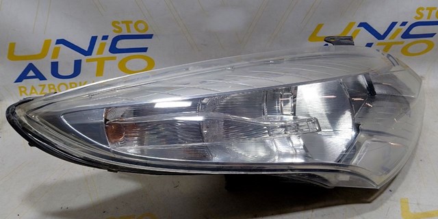 260100017R Renault (RVI) Фара передняя правая